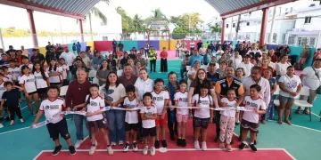 Atenea Gómez Ricalde inaugura otro nuevo Domo Deportivo en Isla Mujeres