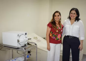Mara Lezama y Estefanía Mercado recorren nueva Unidad de Medicina Familiar del ISSSTE en Playa del Carmen