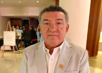 Prioridad, revisar capacidad de servicios en Playa del Carmen