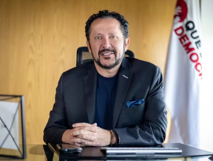 Niega dirigente de ‘Que Siga la Democracia’ ser simulación morenista