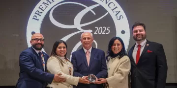 Playa del Carmen gana el Premio Excelencias Turísticas en la FITUR 2026 por la Ruta de la Miel y la Selva