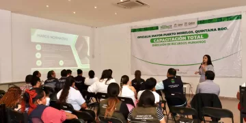 Continuará la capacitación para profesionalizar al personal del Ayuntamiento, afirma Blanca Merari