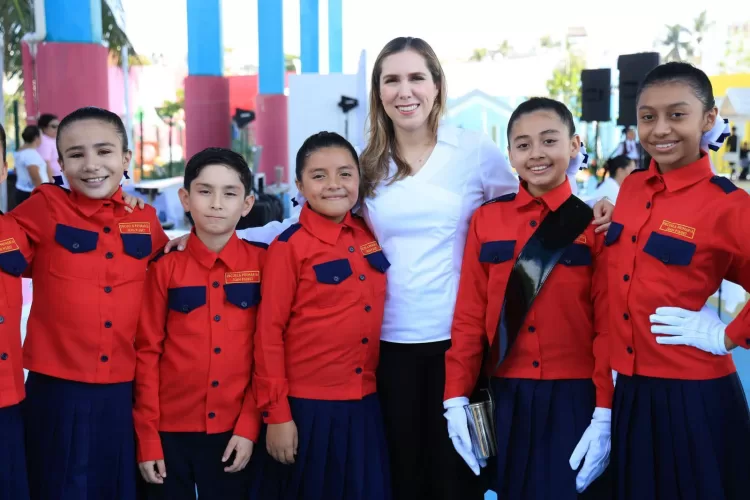 Isla Mujeres abre convocatoria para el Concurso de Escoltas 2026