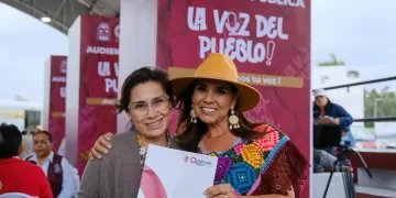 Atiende Mara Lezama de manera directa a las y los cozumeleños en “La Voz del Pueblo”