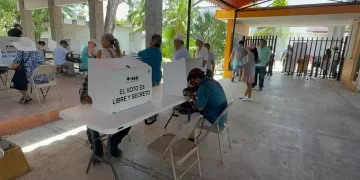 Complica al INE concurrencia de elección judicial y federal