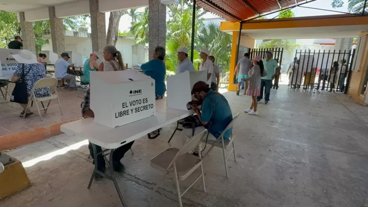 Complica al INE concurrencia de elección judicial y federal