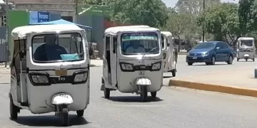 Proyectan prohibir mototaxis en la carretera a El Tintal