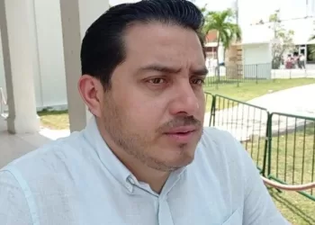 Analiza Gobierno del Estado posible compra de un avión