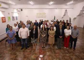 Capacitan a funcionariado del IEQROO en materia de mecanismos de participación ciudadana