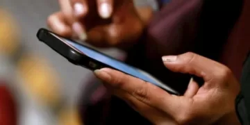 Firmas telefónicas deben proteger datos de usuarios: Claudia Sheinbaum