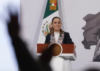 Celebra Sheinbaum consenso para aprobar reforma laboral de 40 horas