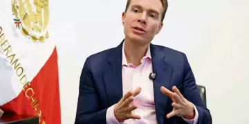 Muchos compañeros del PVEM respaldan reforma electoral, dice Velasco; si se rechaza, no es traición: Carlos Puente