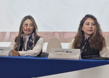 Recalca SAT que es indebido exigir constancia de situación fiscal para facturas; advierte multas