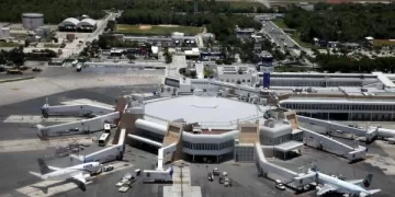 Aeropuerto de Cancún, sin retrasos por cierre temporal de El Paso