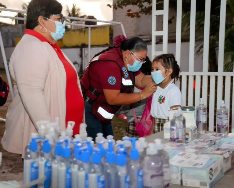 Inicia jornada de vacunación contra el sarampión en escuelas de Isla Mujeres
