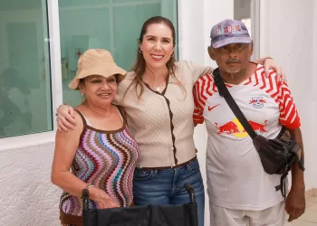 Atenea Gómez Ricalde lleva el “Miércoles con la Gente” a la Zona Continental