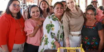 Atenea Gómez reconoce trayectoria de trabajadores sindicalizados en el 45 aniversario del SUTSAIM