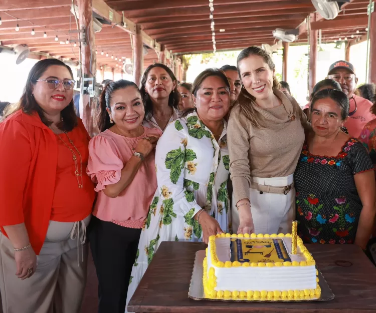 Atenea Gómez reconoce trayectoria de trabajadores sindicalizados en el 45 aniversario del SUTSAIM
