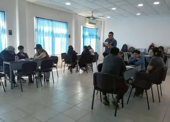 IEQROO fomenta el diálogo democrático entre universitarios con “Café Electoral”