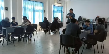 IEQROO fomenta el diálogo democrático entre universitarios con “Café Electoral”