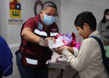Gobierno de Isla Mujeres refuerza campaña de vacunación