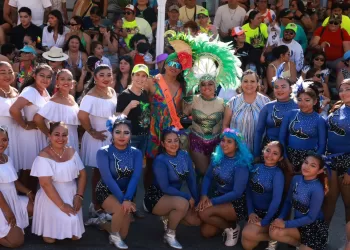 Realizan con éxito el último Desfile del Carnaval Isla Mujeres 2026