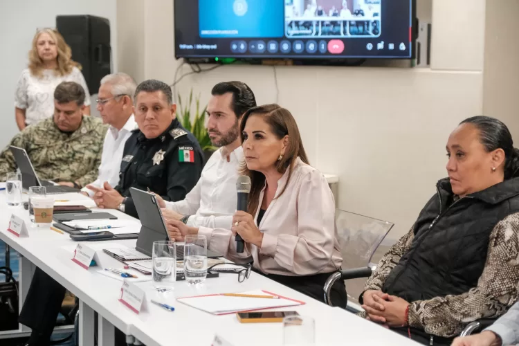 Encabeza Mara Lezama acciones para agilizar filtros migratorios y reducir tiempos de espera de equipaje en el Aeropuerto de Cancún rumbo al Mundial