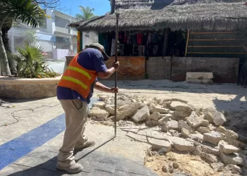 Gobierno de Isla Mujeres reanuda segunda etapa de modernización del malecón Rueda Medina