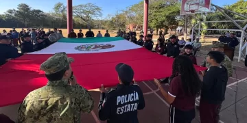 Impulsan educación cívica y proximidad social con “Policía en tu escuela” en Puerto Morelos