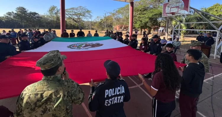 Impulsan educación cívica y proximidad social con “Policía en tu escuela” en Puerto Morelos