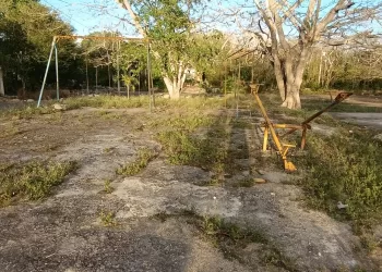 El Pocito, hundido en el abandono