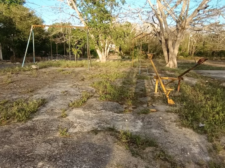 El Pocito, hundido en el abandono