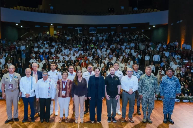 Mara Lezama inaugura en Playa del Carmen congreso estratégico internacional para fortalecer la protección civil y la gestión de riesgos