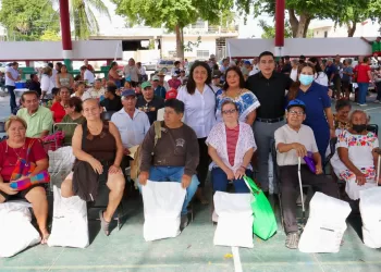 Acerca DIF Puerto Morelos servicios y apoyos con primera feria de servicios integrales para la familia “Abrazando Corazones”