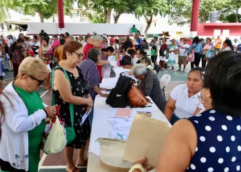 Acerca DIF Puerto Morelos servicios y apoyos con primera feria de servicios integrales para la familia “Abrazando Corazones”