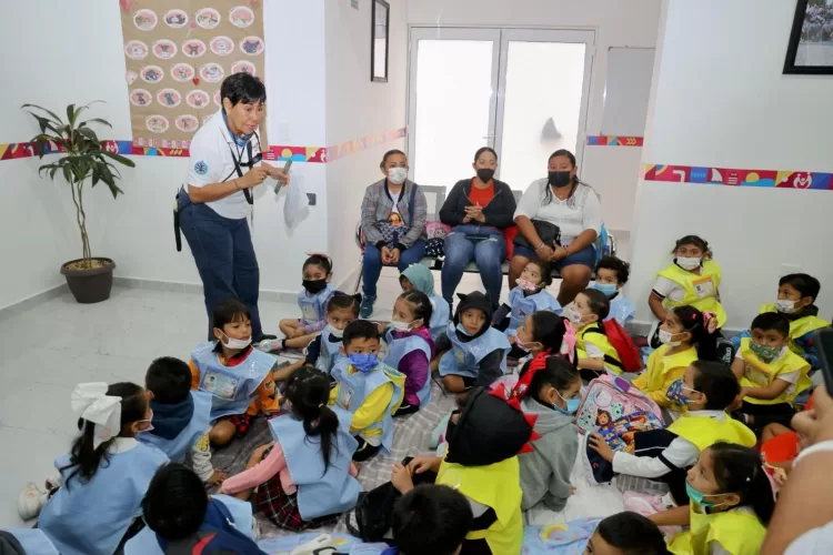 Atenea Gómez Ricalde promueve el cuidado de las mascotas entre la niñez isleña 