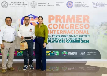 Estefanía Mercado destaca cooperación global en Congreso Internacional de Protección Civil 