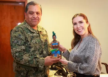 Atenea Gómez Ricalde fortalece trabajo coordinado con la Quinta Región Naval