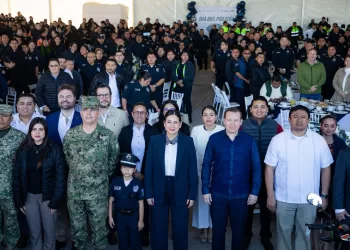 Estefanía Mercado reconoce la vocación y entrega de las y los policías de Playa del Carmen