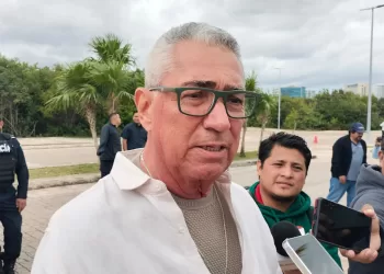 Urge mayor verticalidad y estacionamientos en el centro de Cancún: ADI