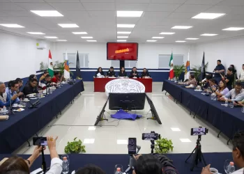 Con el liderazgo de Estefanía Mercado, Playa del Carmen activa estrategia integral contra el sargazo 2026