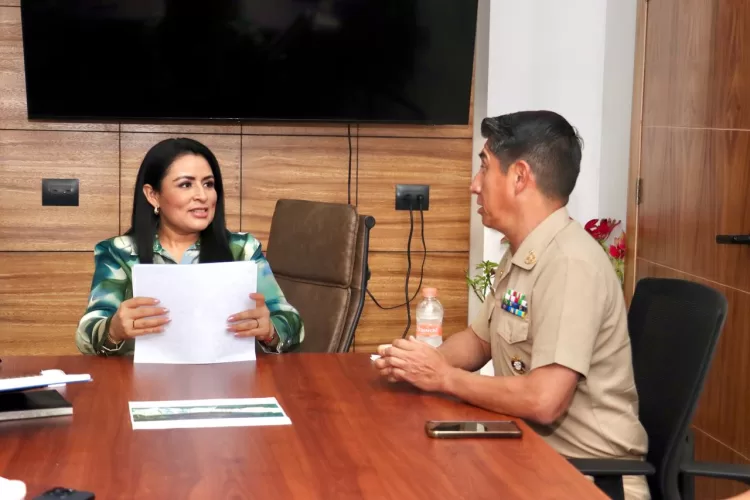 Refuerzan estrategia 2026 contra el sargazo en Puerto Morelos