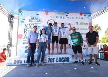 Se consolida Puerto Morelos como destino deportivo con el Maratón de Aguas Abiertas "Ruta del Arrecife"