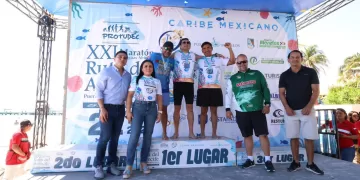 Se consolida Puerto Morelos como destino deportivo con el Maratón de Aguas Abiertas "Ruta del Arrecife"