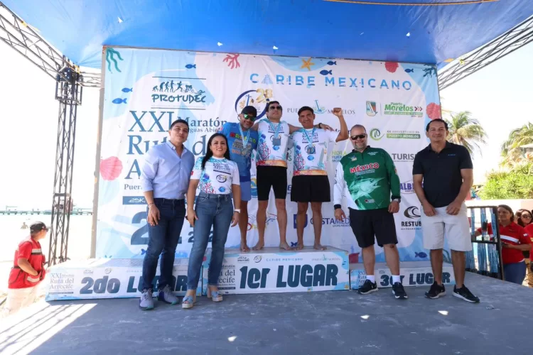Se consolida Puerto Morelos como destino deportivo con el Maratón de Aguas Abiertas "Ruta del Arrecife"