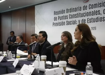 Comisiones del Senado inician debate sobre iniciativa presidencial de la jornada 40