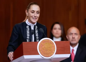 “México no se doblega, no se arrodilla ni se vende; no regresará a ser colonia de nadie”: Claudia Sheinbaum