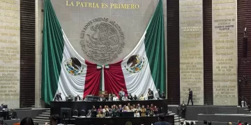 Morena acuerda respaldar “como venga” la reforma electoral en la Cámara de Diputados