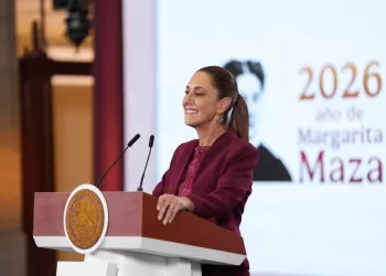 Sheinbaum anuncia reformas al INM; ahora se llamará: Instituto de Movilidad Humana