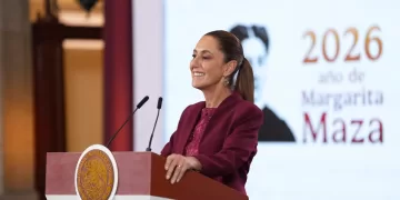 Sheinbaum anuncia reformas al INM; ahora se llamará: Instituto de Movilidad Humana